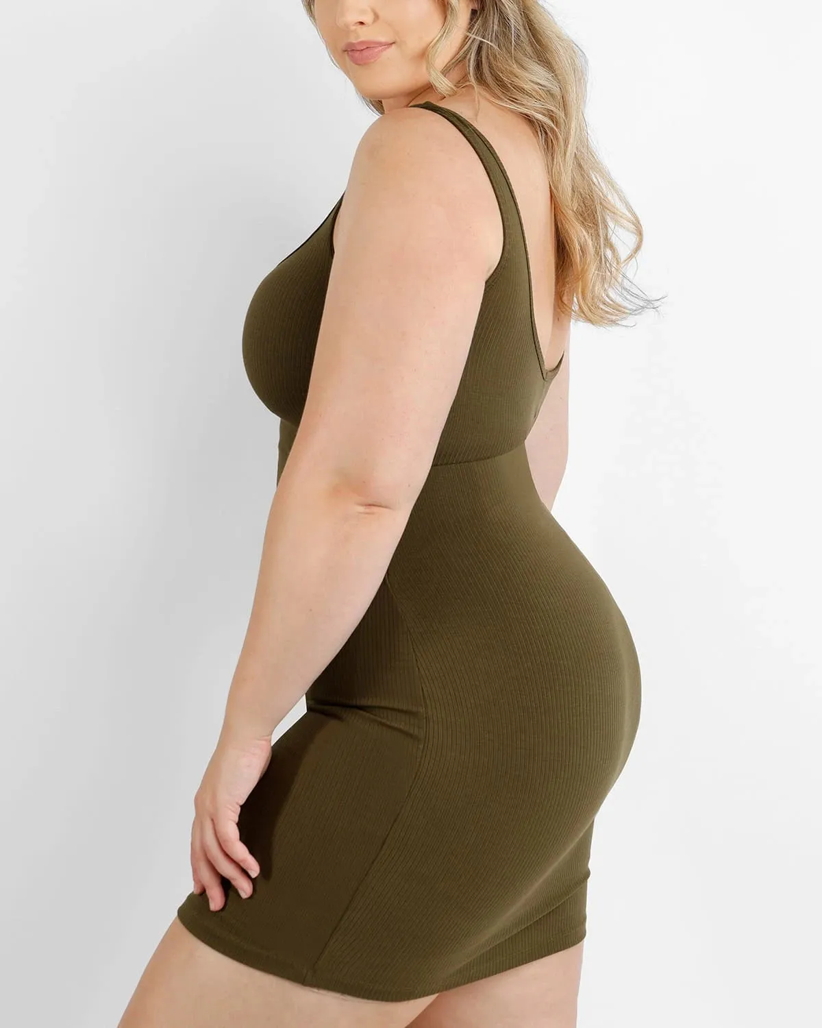 Comfortable Ribbed Shaping Dress with Low-Back Design