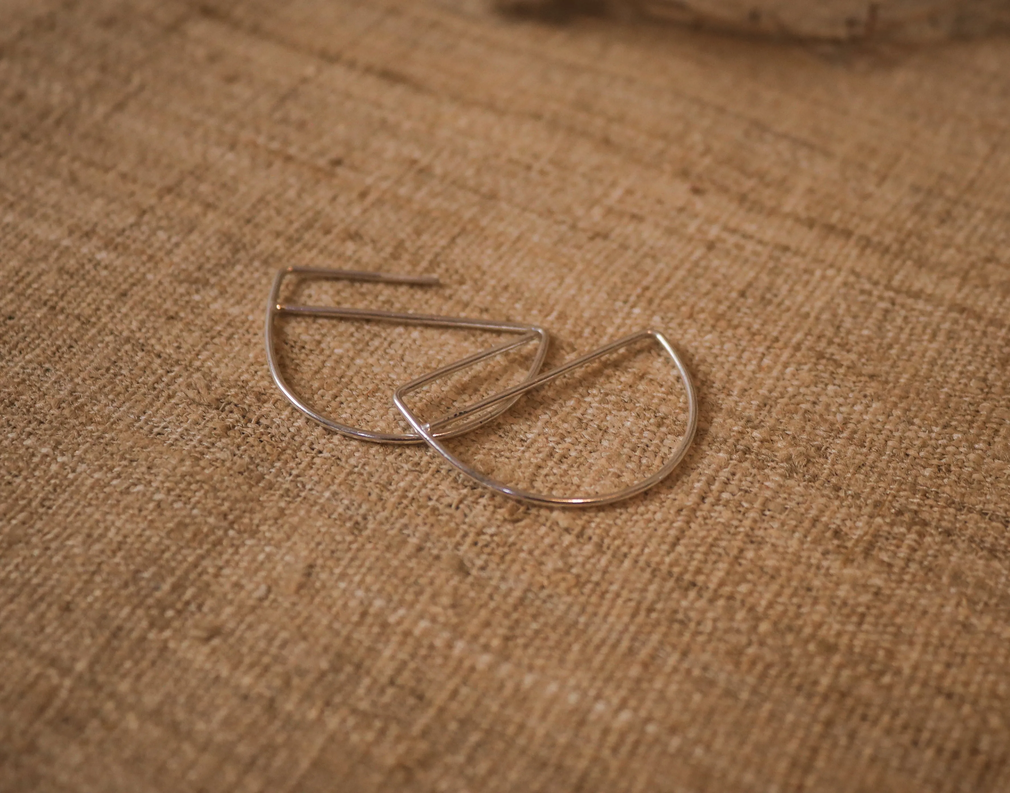 D hoop Earrings
